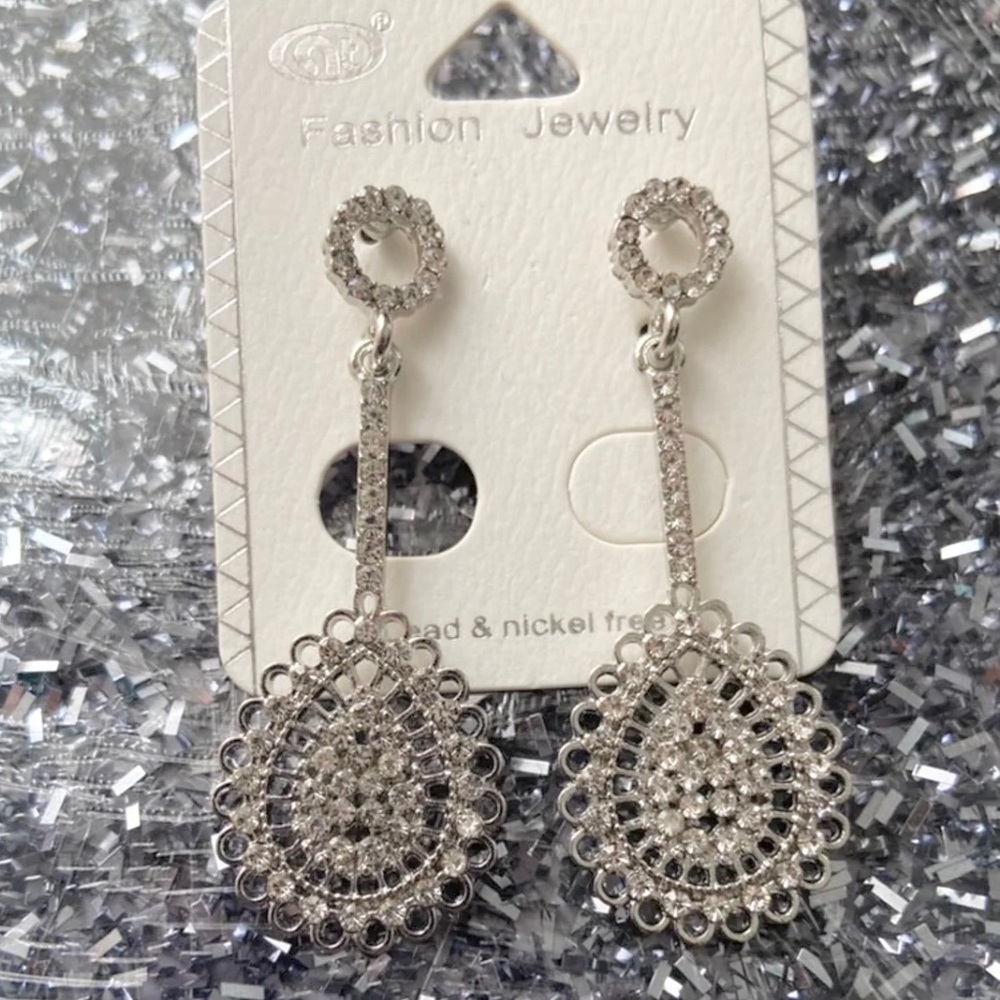 Fashion Jewelry Silver Diamond Tear Drop Dangle Statement Earrings Accessories